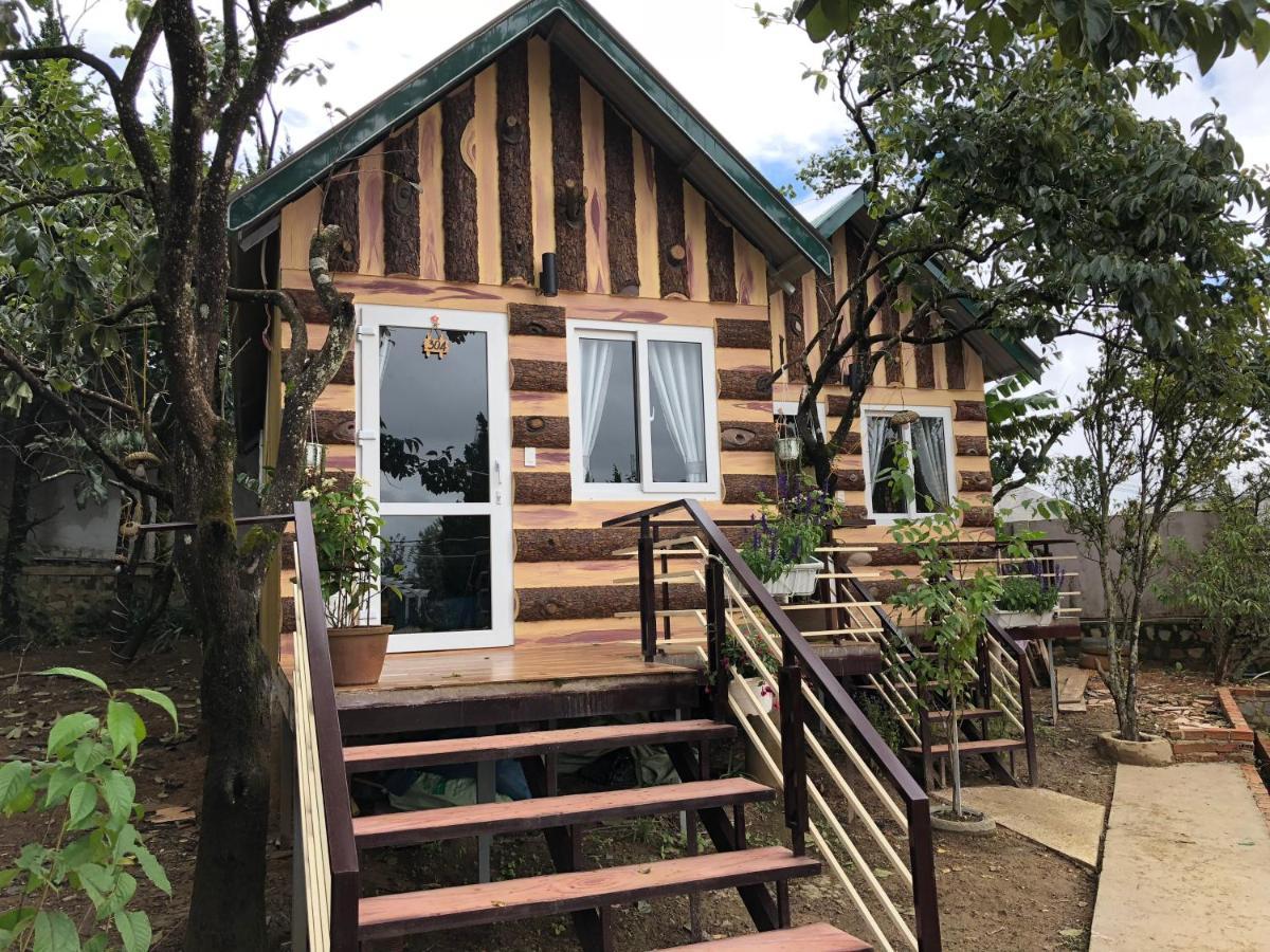 Pine Tree Homestay Da Lat Exterior photo